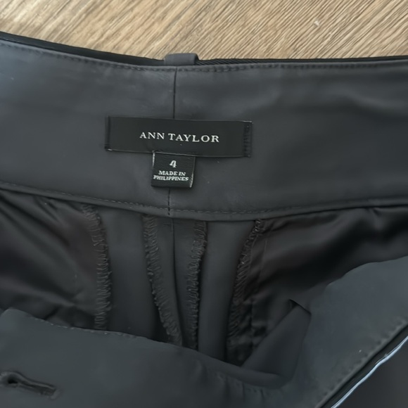 Ann Taylor Grey Tuxedo Style Cropped Pant 4 - Picture 4 of 4